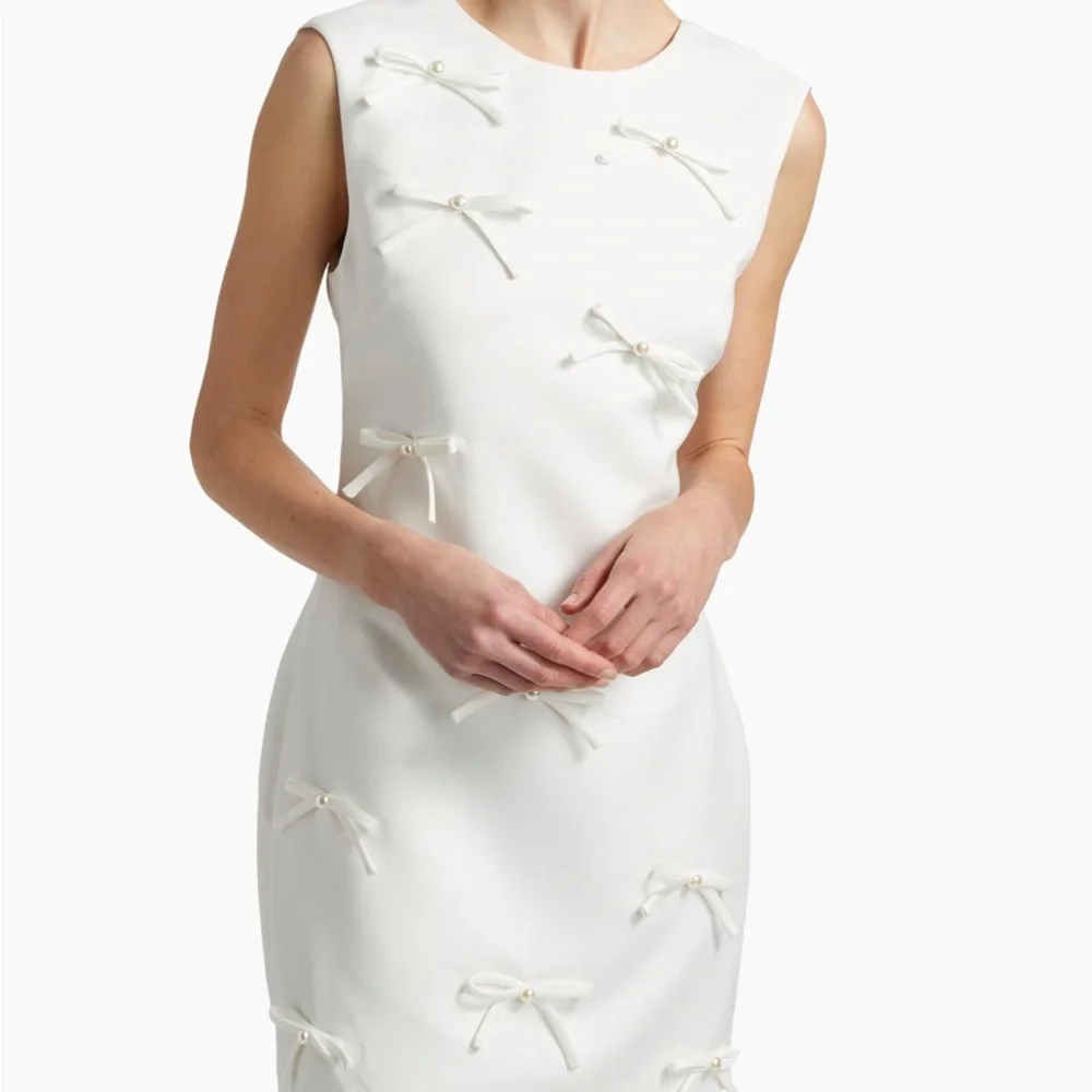 Elliatt Rose Bow White Dress with Bow and Pearl Accents NWT 🤍🤍🤍 - Picture 4 of 10